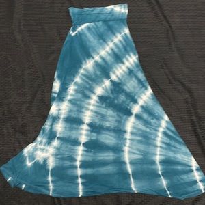 Etiquette Teal Tie Dye Maxi Skirt Size small